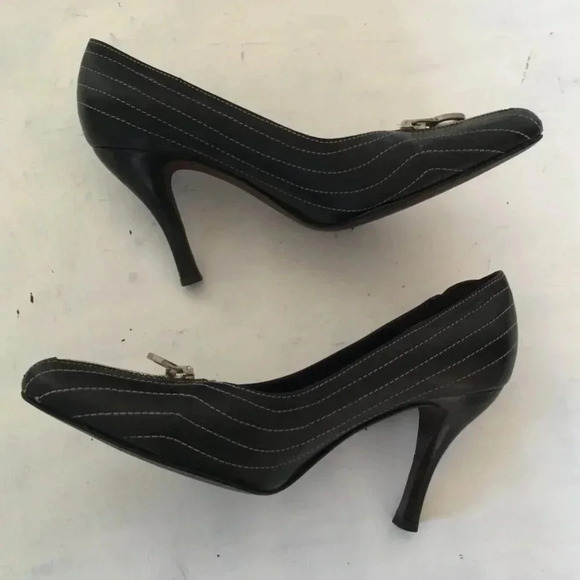 Couture Donald J Pliner Della Black  Leather Zippered Heel SZ  7.5 M - Picture 4 of 14